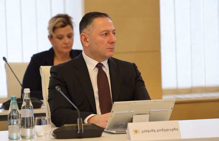 ვახტანგ გომელაური