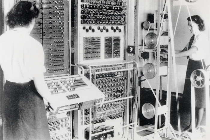 Colossus Mark 2, რომელიც 40-50-იან წლებში კოდების გასაშიფრად გამოიყენებოდა